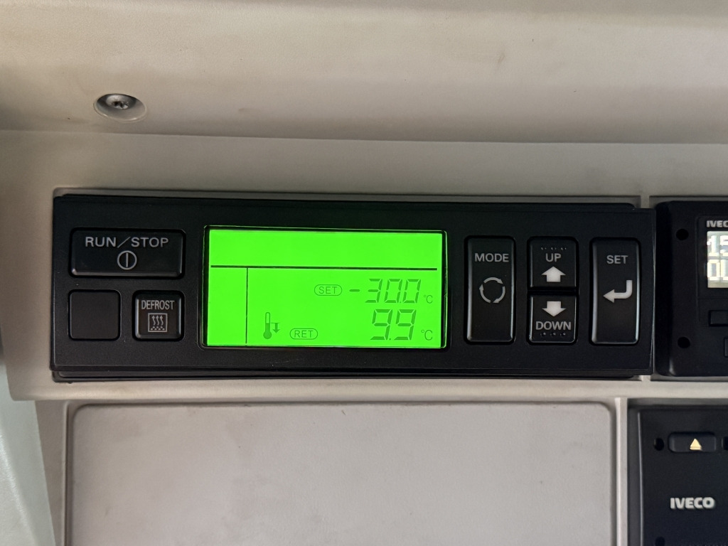 Iveco Stralis AD190S31 7,7m Mitsubishi TDJS50DA Diesel - Camion frigorifique: photos 4 Iveco Stralis AD190S31 7,7m Mitsubishi TDJS50DA Diesel - Camion frigorifique: photos 4