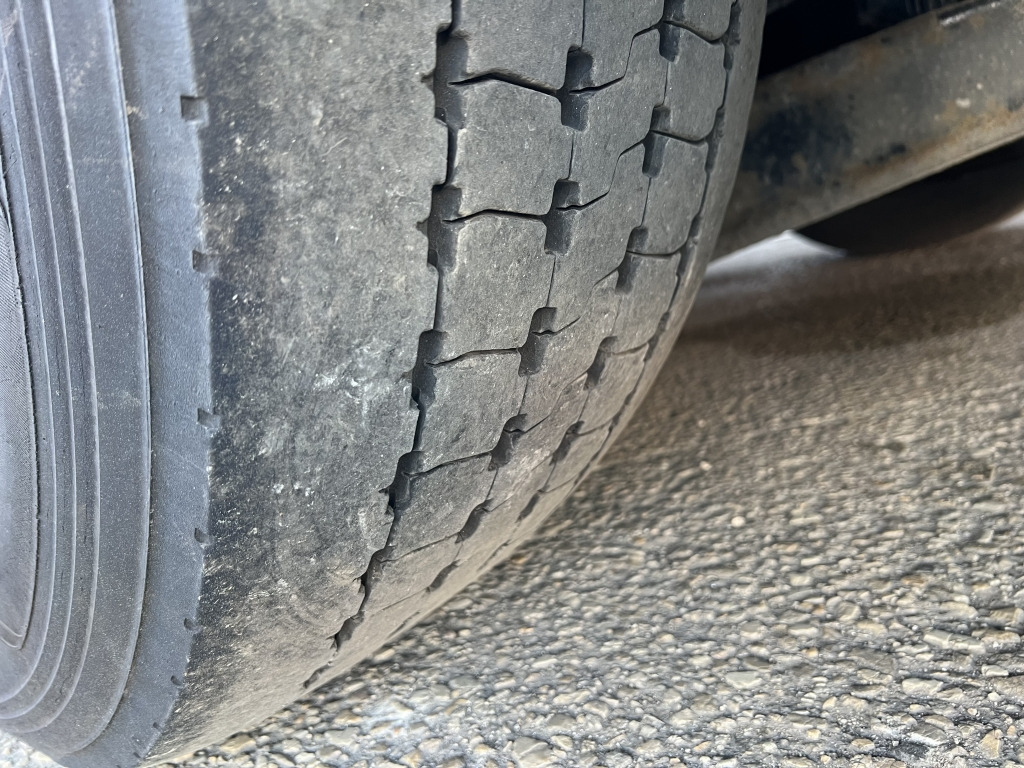 MAN TGX 18.440 EEV Klimaaut. Motorbremse Mega Jumbo - Tracteur routier: photos 5 MAN TGX 18.440 EEV Klimaaut. Motorbremse Mega Jumbo - Tracteur routier: photos 5