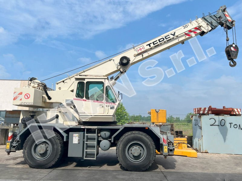 Terex A300 - Grue automotrice lente: photos 1 Terex A300 - Grue automotrice lente: photos 1