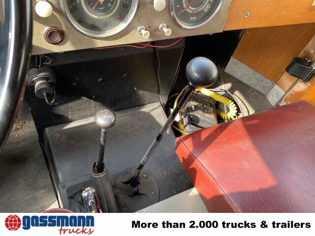 BORGWARD B522-A0 4x4 Löschgruppenfahrzeug LF - Camion de pompier: photos 5 BORGWARD B522-A0 4x4 Löschgruppenfahrzeug LF - Camion de pompier: photos 5