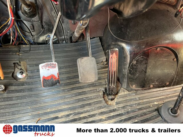 Ford FK 2500 4x2 LF8 Feuerwehr - Camion de pompier: photos 5 Ford FK 2500 4x2 LF8 Feuerwehr - Camion de pompier: photos 5