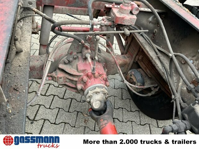 Iveco 150-16 4x2 - Camion grue: photos 2 Iveco 150-16 4x2 - Camion grue: photos 2