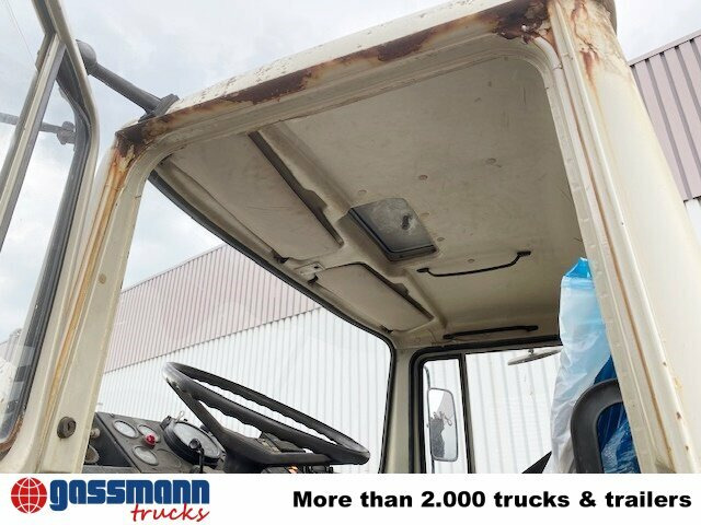 Iveco 150-16 4x2 - Camion grue: photos 3 Iveco 150-16 4x2 - Camion grue: photos 3