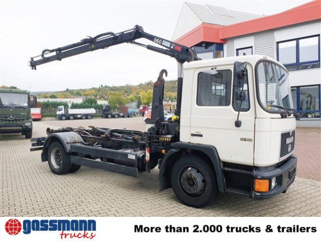 MAN 14.152 F 4x2 BB mit Kran Hiab 060-2 - Camion ampliroll, Camion grue: photos 2 MAN 14.152 F 4x2 BB mit Kran Hiab 060-2 - Camion ampliroll, Camion grue: photos 2