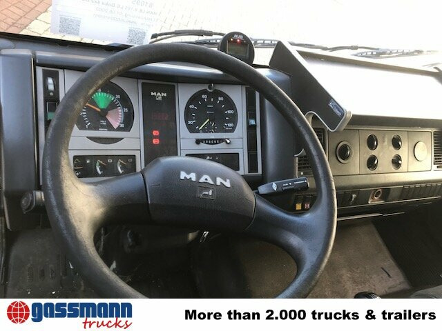 MAN LE 8.185 LC Doka 4x2 BB, 2x AHK - Camion plateau: photos 2 MAN LE 8.185 LC Doka 4x2 BB, 2x AHK - Camion plateau: photos 2