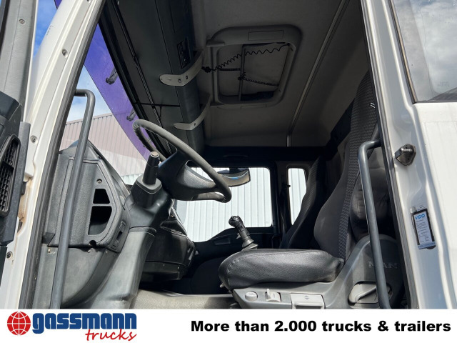 MAN TGA 26.310 6X6 BB mit Kran HMF 1253-K4, Funk - Camion plateau, Camion grue: photos 5 MAN TGA 26.310 6X6 BB mit Kran HMF 1253-K4, Funk - Camion plateau, Camion grue: photos 5