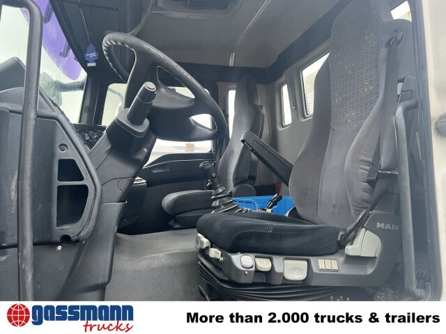 MAN TGA 26.360 6X2/4 BL, Vorlauf Lenk-Liftachse - Camion multibenne: photos 2 MAN TGA 26.360 6X2/4 BL, Vorlauf Lenk-Liftachse - Camion multibenne: photos 2