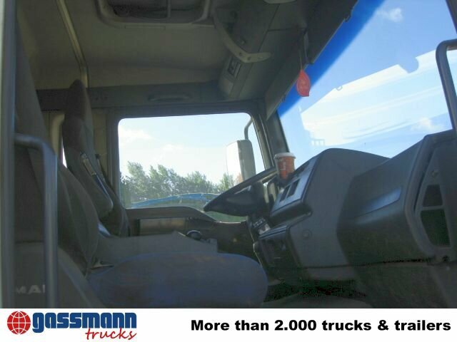 MAN TGA 26.413 BB 6x4 mit Heckkran Jonsered 1020 - Camion benne: photos 2 MAN TGA 26.413 BB 6x4 mit Heckkran Jonsered 1020 - Camion benne: photos 2