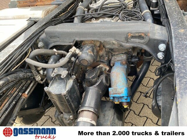 MAN TGA 35.480 8x4-4 BL, Lift-/Lenkachse - Châssis cabine: photos 2 MAN TGA 35.480 8x4-4 BL, Lift-/Lenkachse - Châssis cabine: photos 2