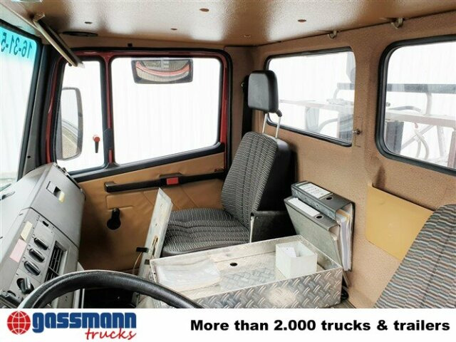 Mercedes-Benz 1114 4x2 DLK 18-12 CC Drehleiter, 24 Meter - Camion de pompier: photos 5 Mercedes-Benz 1114 4x2 DLK 18-12 CC Drehleiter, 24 Meter - Camion de pompier: photos 5