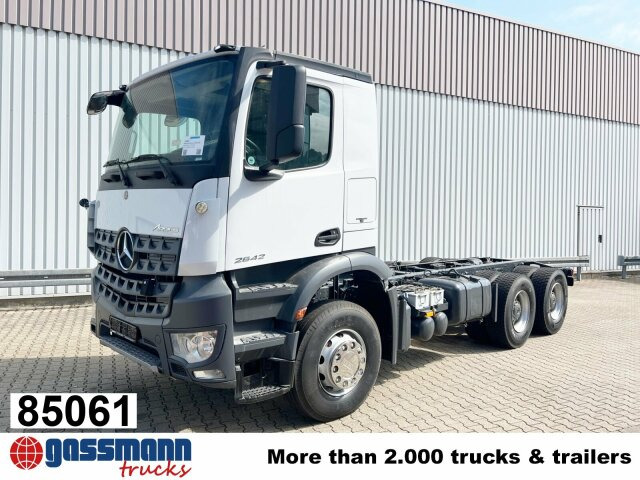 Mercedes-Benz Arocs 2642/45 K 6x4, Retarder, Motorabtrieb - Châssis cabine: photos 1 Mercedes-Benz Arocs 2642/45 K 6x4, Retarder, Motorabtrieb - Châssis cabine: photos 1