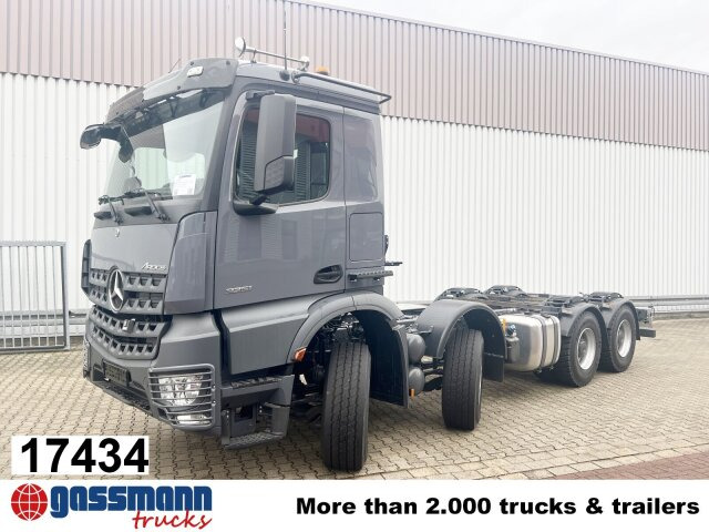 Mercedes-Benz Arocs 3251 L 8x4/4, mit Motorabtrieb C plus NA - Châssis cabine: photos 1 Mercedes-Benz Arocs 3251 L 8x4/4, mit Motorabtrieb C plus NA - Châssis cabine: photos 1