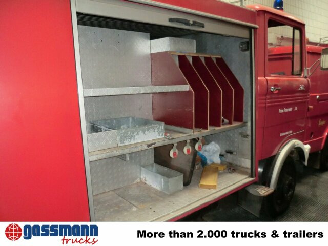 Camion de pompier Mercedes-Benz LP 813 4x2 TLF8 Feuerwehr: photos 9
