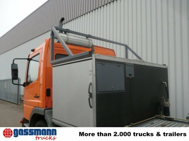 Tank-Aufbauauf Wunsch mit Separatmotor, - Conteneur citerne: photos 3 Tank-Aufbauauf Wunsch mit Separatmotor, - Conteneur citerne: photos 3