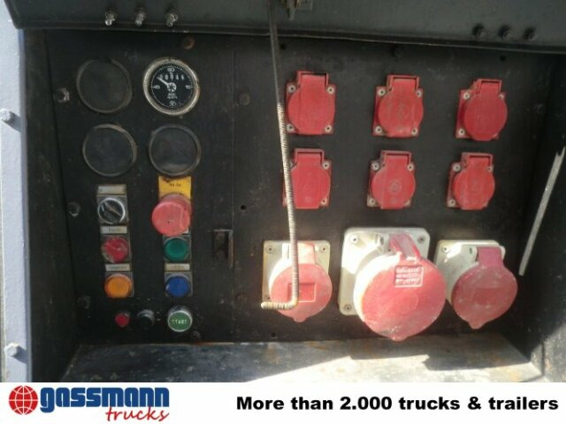 Tank-Aufbauauf Wunsch mit Separatmotor, - Conteneur citerne: photos 2 Tank-Aufbauauf Wunsch mit Separatmotor, - Conteneur citerne: photos 2