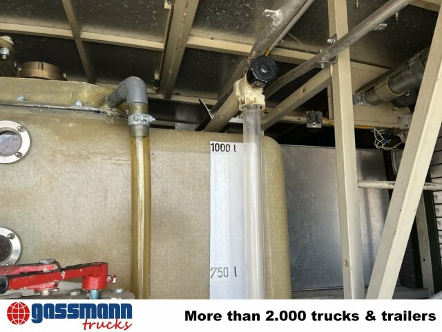 Unimog U 1300 L 435/11 4x4, -Feuerwehr - Camion de pompier: photos 4 Unimog U 1300 L 435/11 4x4, -Feuerwehr - Camion de pompier: photos 4