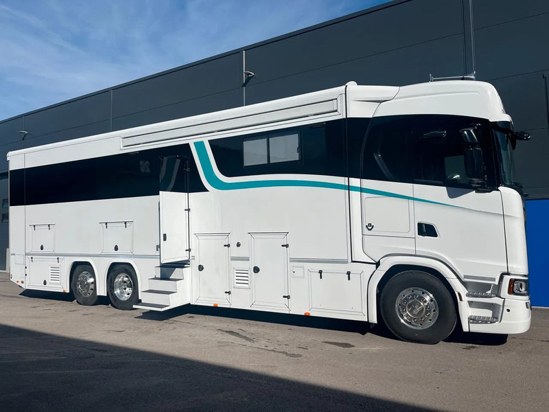 Scania S590 V8 6x2 Camper / Motorhome - New 2025 - Garage - Slide out - - Camping-car: photos 3 Scania S590 V8 6x2 Camper / Motorhome - New 2025 - Garage - Slide out - - Camping-car: photos 3