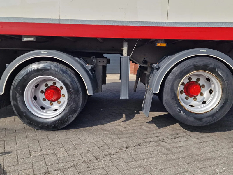KEL-BERG Box trailer - Zepro loadlift 2.500 KG - Steering axle - crédit-bail KEL-BERG Box trailer - Zepro loadlift 2.500 KG - Steering axle: photos 12 KEL-BERG Box trailer - Zepro loadlift 2.500 KG - Steering axle - crédit-bail KEL-BERG Box trailer - Zepro loadlift 2.500 KG - Steering axle: photos 12