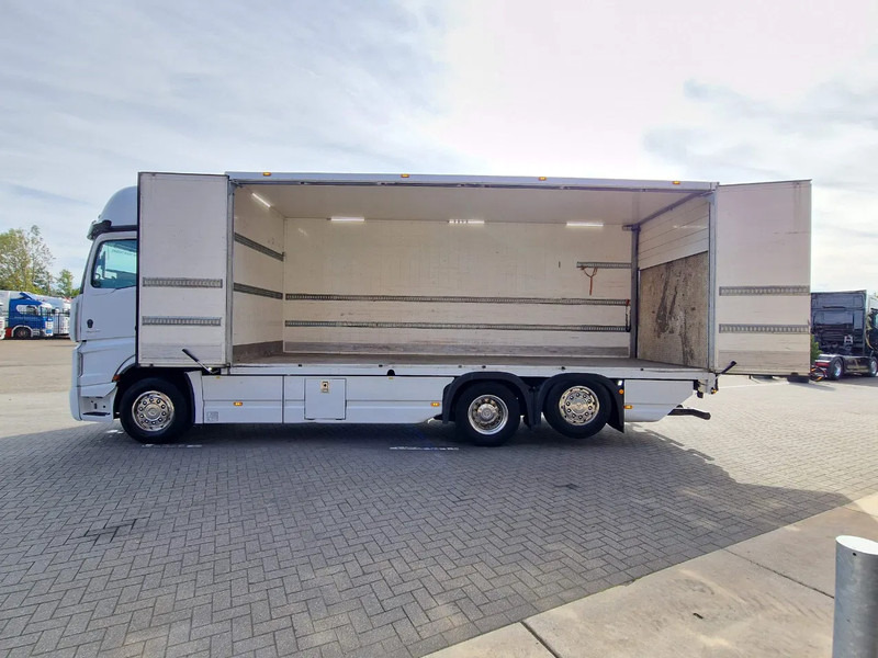 Mercedes-Benz Actros 2545 6x2*4 - Box with sidedoors - Loadlift - Steering axle - Full air - Camera - Camion fourgon: photos 5 Mercedes-Benz Actros 2545 6x2*4 - Box with sidedoors - Loadlift - Steering axle - Full air - Camera - Camion fourgon: photos 5