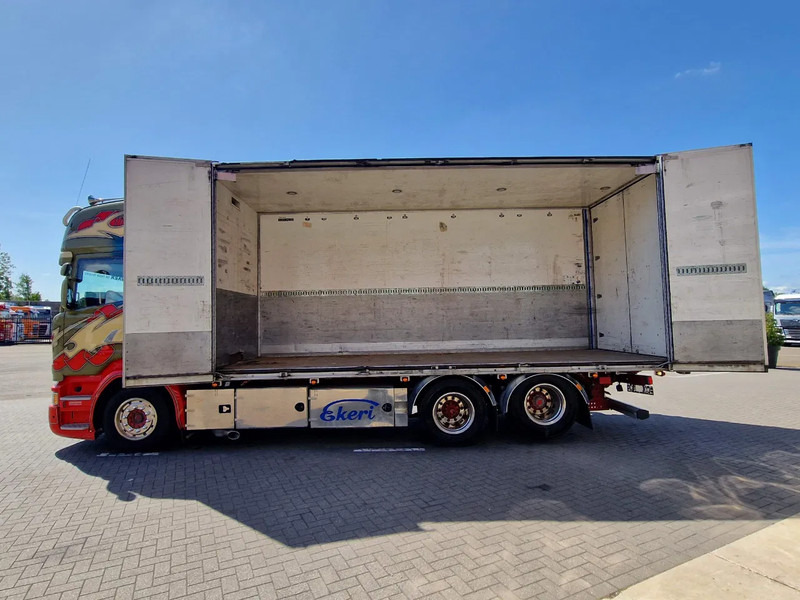 Scania R580 V8 Topline 6x2 - Box with sidedoors - Retarder - Full air - 4.55WB - Camion fourgon: photos 5 Scania R580 V8 Topline 6x2 - Box with sidedoors - Retarder - Full air - 4.55WB - Camion fourgon: photos 5