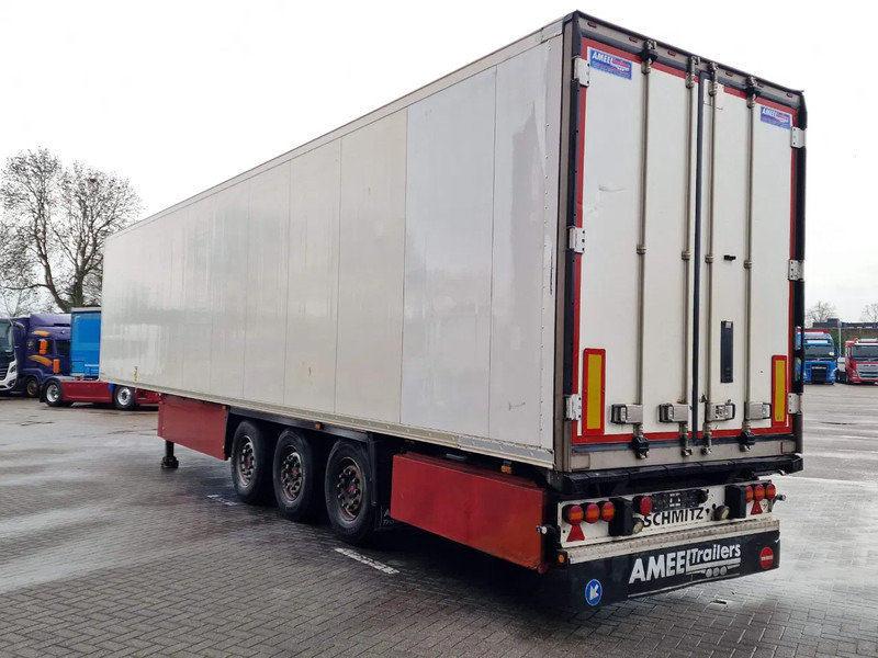 Schmitz Cargobull SCB*S3B - Thermoking SLXe 200 - Rohrbahnen / Meat rails - Lift axle - SAF Axle - Semi-remorque isothermique: photos 5 Schmitz Cargobull SCB*S3B - Thermoking SLXe 200 - Rohrbahnen / Meat rails - Lift axle - SAF Axle - Semi-remorque isothermique: photos 5