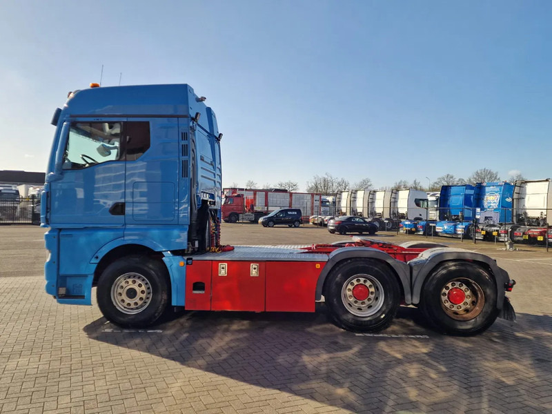 MAN TGX 33.510 6x4 - Facelift - Low km 252Tkm - Navi - Sliding 5th wheel - Tracteur routier: photos 4 MAN TGX 33.510 6x4 - Facelift - Low km 252Tkm - Navi - Sliding 5th wheel - Tracteur routier: photos 4