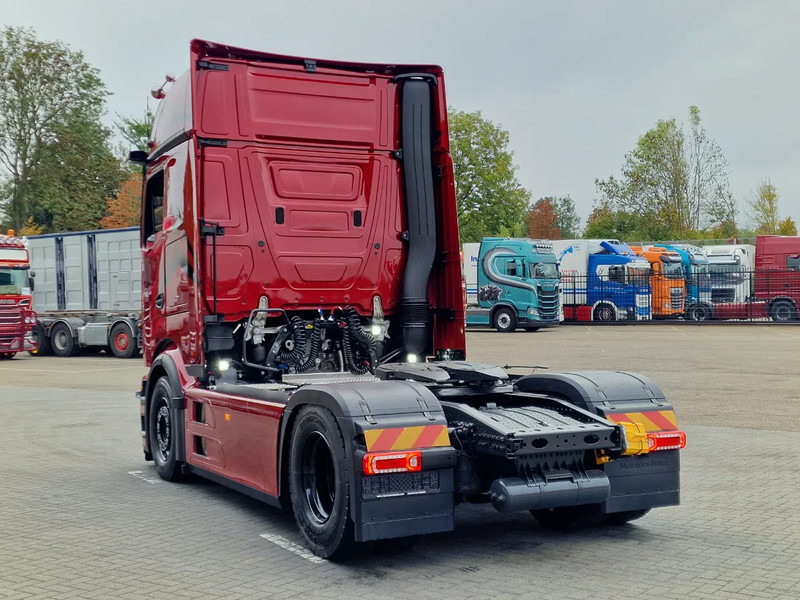 Mercedes-Benz Actros 1863 Pro Cab, Full Air, Retarder, Giga space, Style line, NEW, "Buffl interior" - Tracteur routier: photos 5 Mercedes-Benz Actros 1863 Pro Cab, Full Air, Retarder, Giga space, Style line, NEW, "Buffl interior" - Tracteur routier: photos 5