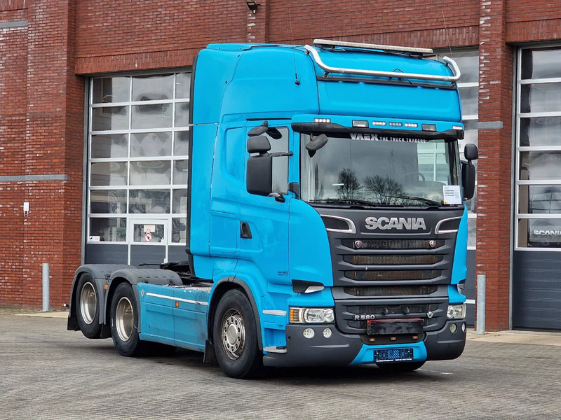 Scania R580 V8 Topline 6x2 - Retarder - Full air - 2x tank - Euro 6 - Tracteur routier: photos 1 Scania R580 V8 Topline 6x2 - Retarder - Full air - 2x tank - Euro 6 - Tracteur routier: photos 1