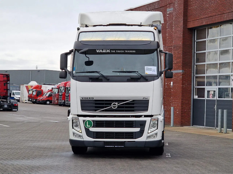 Volvo FH 13.460 Globetrotter 4x2 - Euro 5 EEV - 2x tank - Steel/Air - Fridge - Tracteur routier: photos 2 Volvo FH 13.460 Globetrotter 4x2 - Euro 5 EEV - 2x tank - Steel/Air - Fridge - Tracteur routier: photos 2