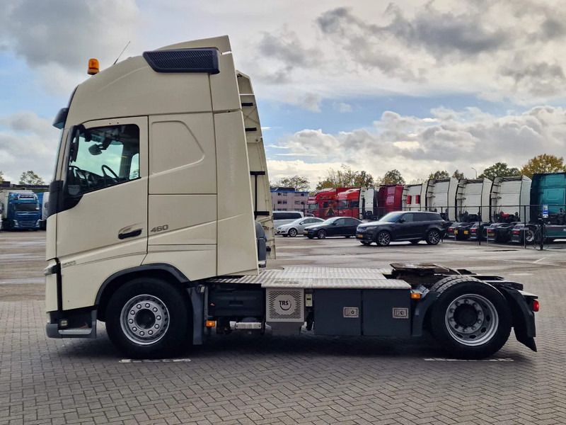 Volvo FH 13.460 Globetrotter XL - PTO/Hydraulic - I parkcool - Full air - TV - Fridge - Tracteur routier: photos 4 Volvo FH 13.460 Globetrotter XL - PTO/Hydraulic - I parkcool - Full air - TV - Fridge - Tracteur routier: photos 4