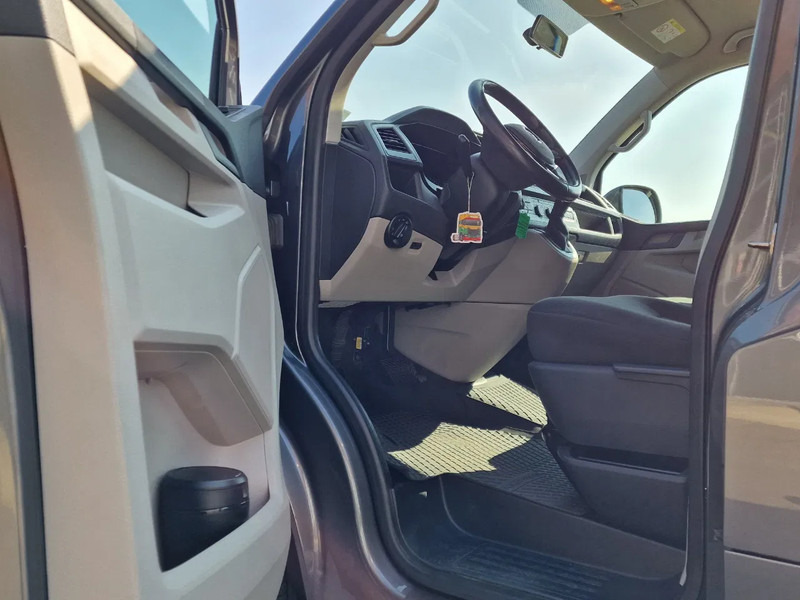 Voiture Volkswagen Multivan 2.0 TDI 150KW 4 Motion - Hearse / Leichenwagen / Rouwauto - 2x Coffin: photos 12 Voiture Volkswagen Multivan 2.0 TDI 150KW 4 Motion - Hearse / Leichenwagen / Rouwauto - 2x Coffin: photos 12