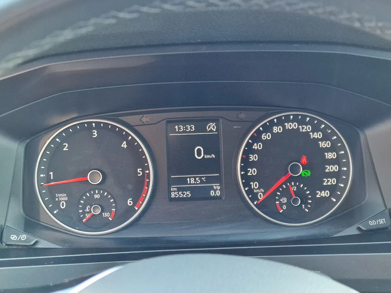 Voiture Volkswagen Multivan 2.0 TDI 150KW 4 Motion - Hearse / Leichenwagen / Rouwauto - 2x Coffin: photos 15 Voiture Volkswagen Multivan 2.0 TDI 150KW 4 Motion - Hearse / Leichenwagen / Rouwauto - 2x Coffin: photos 15