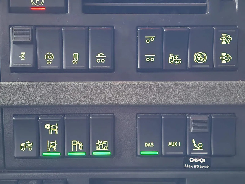 Camion porte-conteneur/ Caisse mobile Volvo FH 13.540 Globetrotter 6x2 - BDF - Loadlift - Full air - I parkcool - 4.80 WB: photos 15 Camion porte-conteneur/ Caisse mobile Volvo FH 13.540 Globetrotter 6x2 - BDF - Loadlift - Full air - I parkcool - 4.80 WB: photos 15