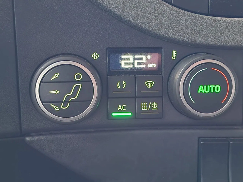 Camion porte-conteneur/ Caisse mobile Volvo FH 13.540 Globetrotter 6x2 - BDF - Loadlift - Full air - I parkcool - 4.80 WB: photos 16 Camion porte-conteneur/ Caisse mobile Volvo FH 13.540 Globetrotter 6x2 - BDF - Loadlift - Full air - I parkcool - 4.80 WB: photos 16