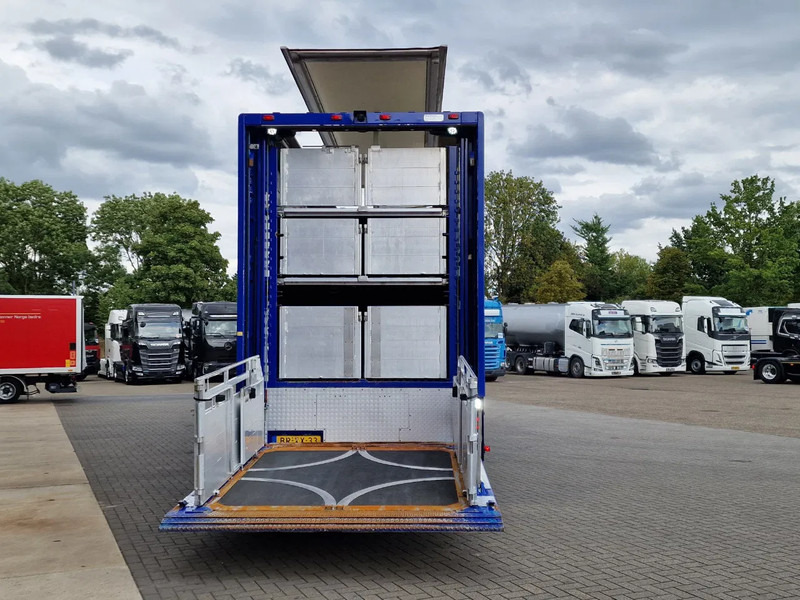 Volvo FM 380 6x2 - 2/3 stock Berdex Livestock - 54M3 - Weighbridge - I shift - Camion bétaillère: photos 5 Volvo FM 380 6x2 - 2/3 stock Berdex Livestock - 54M3 - Weighbridge - I shift - Camion bétaillère: photos 5