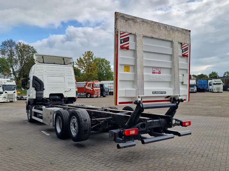 Volvo FM 380 Globetrotter 6x2 Chassis - Loadlift - 4.90 WB - Full air - Low KM - Châssis cabine: photos 5 Volvo FM 380 Globetrotter 6x2 Chassis - Loadlift - 4.90 WB - Full air - Low KM - Châssis cabine: photos 5