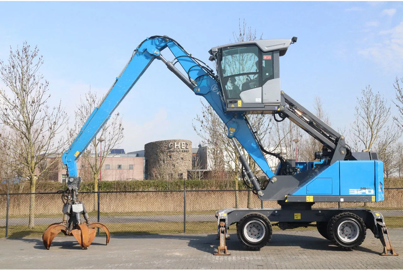 Fuchs MHL 320 | PEEL GRAB | UMSCHLAG | GOOD TIRES - Pelle sur pneus: photos 1 Fuchs MHL 320 | PEEL GRAB | UMSCHLAG | GOOD TIRES - Pelle sur pneus: photos 1