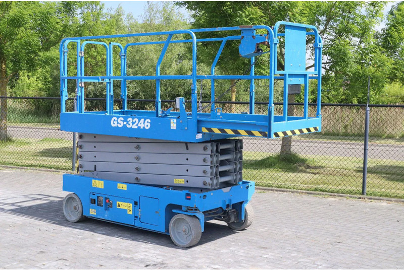 Genie GS-3246 | 12 METER | 318 KG - Nacelle ciseaux: photos 5 Genie GS-3246 | 12 METER | 318 KG - Nacelle ciseaux: photos 5