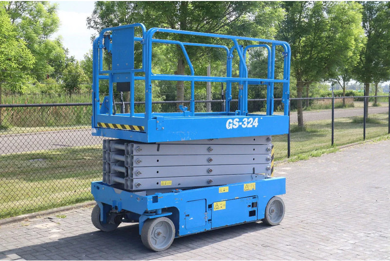 Genie GS-3246 | 12 METER | 318 KG - Nacelle ciseaux: photos 3 Genie GS-3246 | 12 METER | 318 KG - Nacelle ciseaux: photos 3