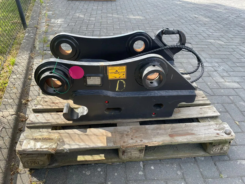 Gjerstad G70 | QUICK COUPLER | S70 | NEW / UNUSED - Cisaille de démolition pour Engins de chantier: photos 4 Gjerstad G70 | QUICK COUPLER | S70 | NEW / UNUSED - Cisaille de démolition pour Engins de chantier: photos 4