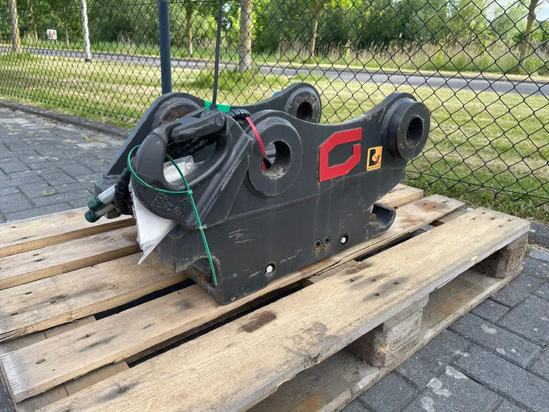 Gjerstad Gjerstad G60 | QUICK COUPLER | S60 | NEW / UNUSED - Attache rapide pour Engins de chantier: photos 1 Gjerstad Gjerstad G60 | QUICK COUPLER | S60 | NEW / UNUSED - Attache rapide pour Engins de chantier: photos 1