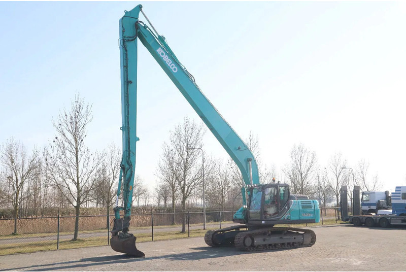 Kobelco SK260 NLC -10E | 18.5 METER LONG REACH | TILT BUCKET - Pelle sur chenille: photos 2 Kobelco SK260 NLC -10E | 18.5 METER LONG REACH | TILT BUCKET - Pelle sur chenille: photos 2