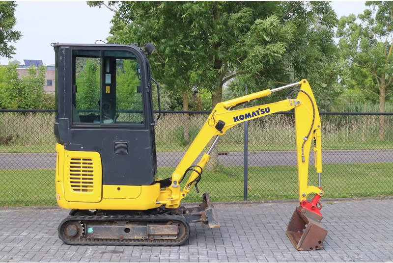 Komatsu PC16 R-3HS | 3X BUCKET | QUICK COUPLER | SWING BOOM - Mini pelle: photos 4 Komatsu PC16 R-3HS | 3X BUCKET | QUICK COUPLER | SWING BOOM - Mini pelle: photos 4