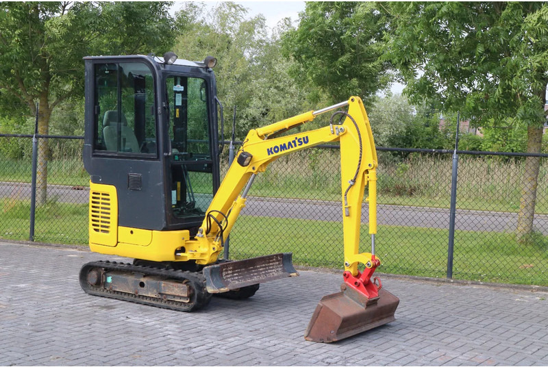 Komatsu PC16 R-3HS | 3X BUCKET | QUICK COUPLER | SWING BOOM - Mini pelle: photos 5 Komatsu PC16 R-3HS | 3X BUCKET | QUICK COUPLER | SWING BOOM - Mini pelle: photos 5