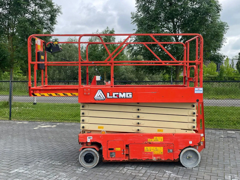 LGMG AS1012E | 12 METER | 320 KG | GS-3232 | ES 3246 - Nacelle ciseaux: photos 4 LGMG AS1012E | 12 METER | 320 KG | GS-3232 | ES 3246 - Nacelle ciseaux: photos 4