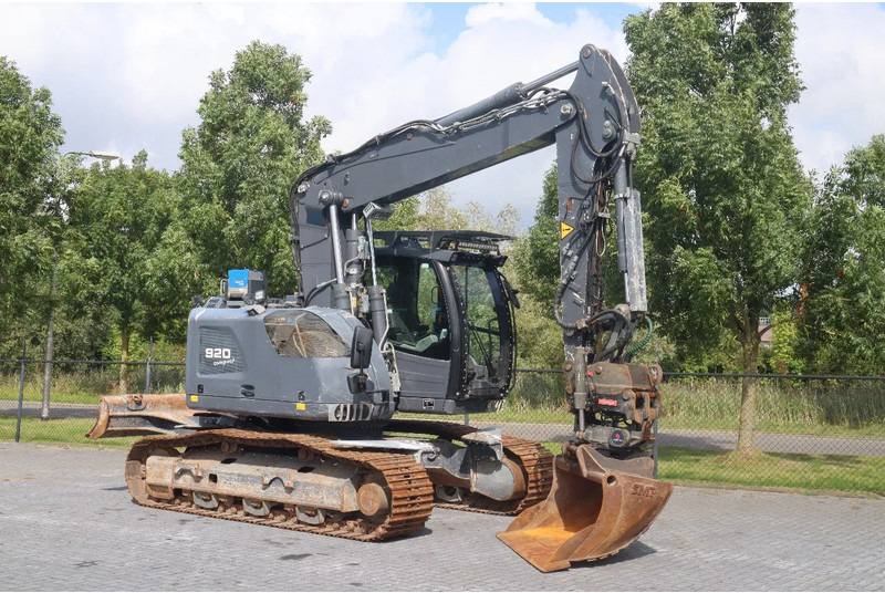 Liebherr R920 K LC COMPACT | BLADE | ROTOTILT | OILQUICK | MAGNET - Pelle sur chenille: photos 5 Liebherr R920 K LC COMPACT | BLADE | ROTOTILT | OILQUICK | MAGNET - Pelle sur chenille: photos 5