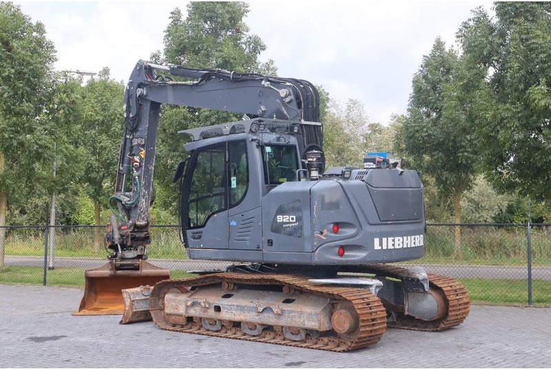 Liebherr R920 K LC COMPACT | BLADE | ROTOTILT | OILQUICK | MAGNET - Pelle sur chenille: photos 3 Liebherr R920 K LC COMPACT | BLADE | ROTOTILT | OILQUICK | MAGNET - Pelle sur chenille: photos 3