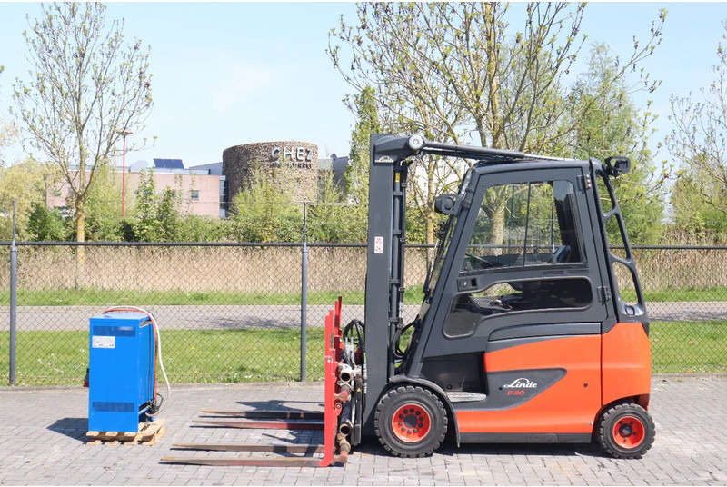 Linde E30H - 01/600 | CASCADE FORKS | GOOD CONDITION - Chariot élévateur électrique: photos 1 Linde E30H - 01/600 | CASCADE FORKS | GOOD CONDITION - Chariot élévateur électrique: photos 1