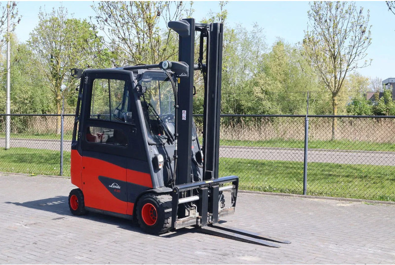 Linde E35 HL-01 | SIDESHIFT | POSITIONERS | LOW HOURS - Chariot élévateur électrique: photos 5 Linde E35 HL-01 | SIDESHIFT | POSITIONERS | LOW HOURS - Chariot élévateur électrique: photos 5