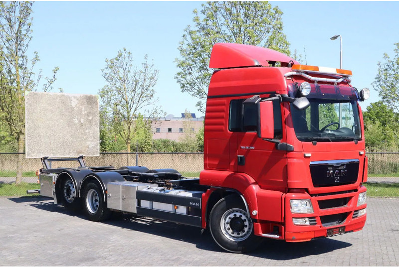 MAN TGS 26.360 | 6X2 | BDF | ONLY 80.000 KM! | EURO 5 - Châssis cabine: photos 2 MAN TGS 26.360 | 6X2 | BDF | ONLY 80.000 KM! | EURO 5 - Châssis cabine: photos 2